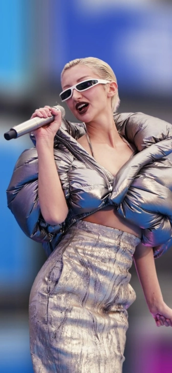 MARGO призналась, какая критика ранит сильнее — в адрес вокала или визуального образа MARGO призналась, какая критика ранит сильнее — в адрес вокала или визуального образа