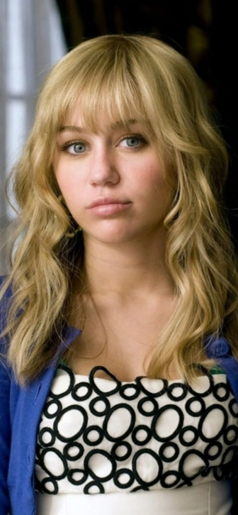 Майли Сайрус готовит секретный проект по случаю 20-летия сериала «Ханна Монтана»