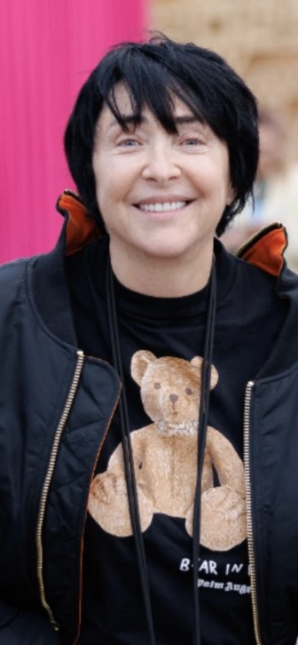 Лолита похвасталась «хулиганской» укладкой