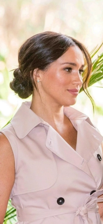 Меган Маркл и Гарри снова ищут публициста — 11-й уволился после скандала с семьей Дженнер-Кардашьян