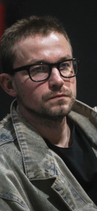 Александр Петров обратился к покойному актеру Роману Попову Александр Петров обратился к покойному актеру Роману Попову