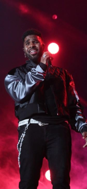 Джейсон Деруло выступит в Москве в 2026