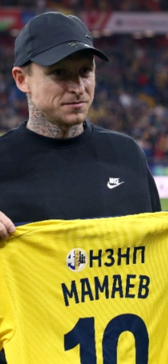 Павел Мамаев отказывается общаться с дочерью Алисой из-за денег