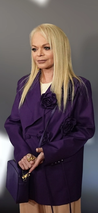 Полина Лурье получила ключи от квартиры Ларисы Долиной