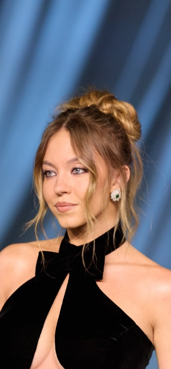 Сидни Суини столкнулась с угрозами: «Служанка» в опасности Сидни Суини столкнулась с угрозами: «Служанка» в опасности