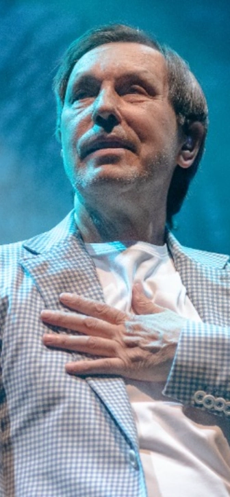 Николай Носков приостановил выступления из-за проблем со здоровьем Николай Носков приостановил выступления из-за проблем со здоровьем