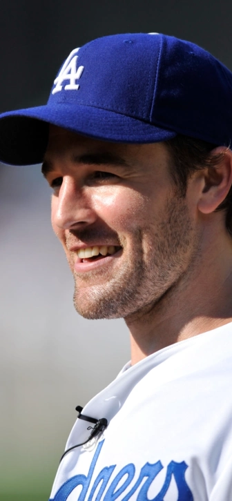 Умер Джеймс Ван Дер Бик — звезда «Бухты Доусона»