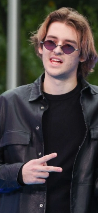 Стало известно, почему сын Ирины Дубцовой переехал из дома на съемную квартиру Стало известно, почему сын Ирины Дубцовой переехал из дома на съемную квартиру