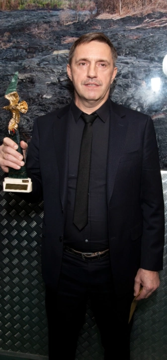 Владимир Вдовиченков рассказал о своей страсти к морю и страхах Владимир Вдовиченков рассказал о своей страсти к морю и страхах