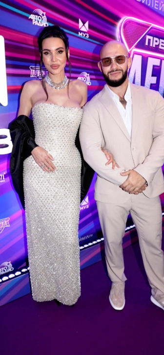 Оксана Самойлова переехала из особняка после расставания с Джиганом Оксана Самойлова переехала из особняка после расставания с Джиганом