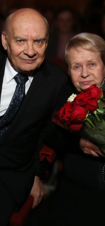 Семейные и творческие архивы Александры Пахмутовой и Николая Добронравова передали в фонды РГБ