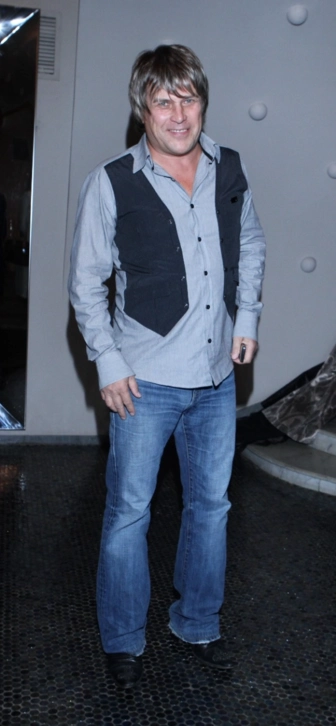 Алексей Глызин столкнулся с агрессивной пассажиркой на борту самолета