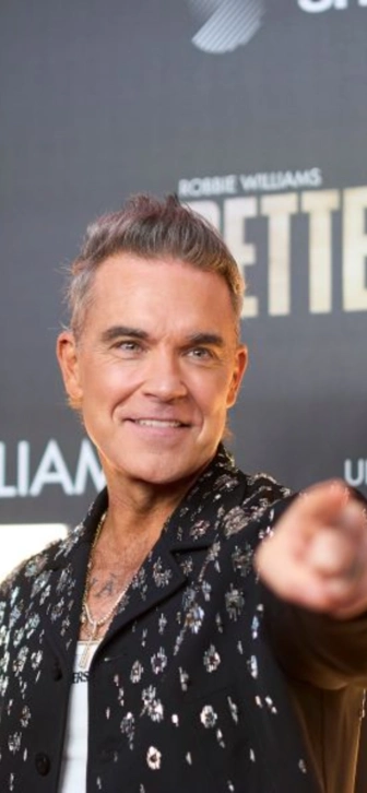 Робби Уильямс поддержал Yungblud проникновенным письмом в трудный момент Робби Уильямс поддержал Yungblud проникновенным письмом в трудный момент