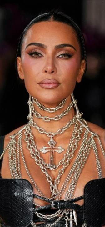 Цифровой аватар Ким Кардашьян появится в игре Fortnite Цифровой аватар Ким Кардашьян появится в игре Fortnite