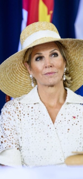 Королева Нидерландов Максима уходит в армию