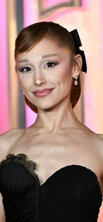 Ариана Гранде поблагодарила покойного избранника за вдохновение на создание уникального стиля музыки Ариана Гранде поблагодарила покойного избранника за вдохновение на создание уникального стиля музыки