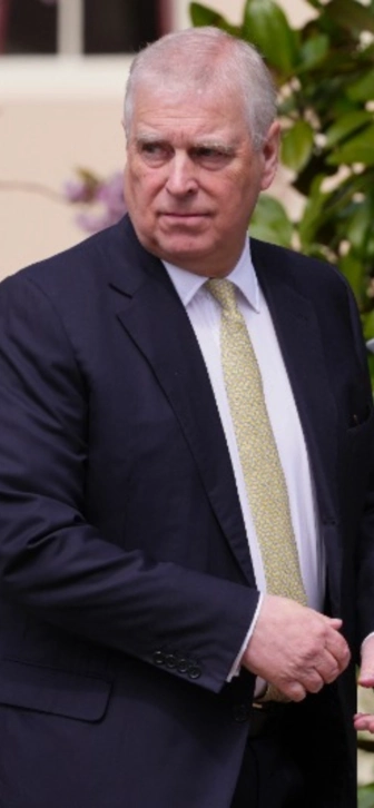 Секреты Букингемского дворца: Эндрю Виндзор приводил секс-работниц