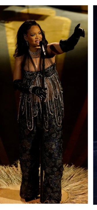 Рианна поддержала Мэрайю Кэри на рождественском концерте в Лас-Вегасе Рианна поддержала Мэрайю Кэри на рождественском концерте в Лас-Вегасе