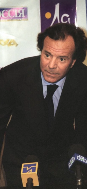 Хулио Иглесиаса обвинили в домогательствах и издевательствах над персоналом: «Дом ужаса» Хулио Иглесиаса обвинили в домогательствах и издевательствах над персоналом: «Дом ужаса»