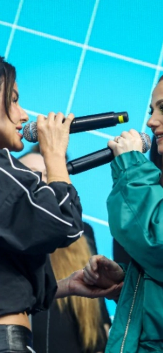 t.A.T.u. извинились перед фанатами за встречу с Канье Уэстом