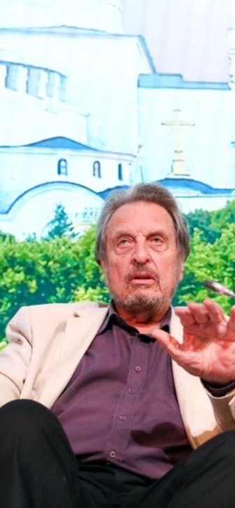 Отец Илона Маска посетил Москву и остался в полном восторге