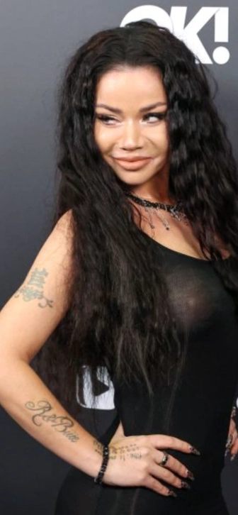 Бьянка поделилась планами на 2026 год и назвала главное качество для женщины в шоу-бизнесе Бьянка поделилась планами на 2026 год и назвала главное качество для женщины в шоу-бизнесе