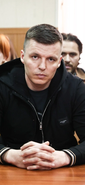 Суд обязал Артема Чекалина выплатить штраф в размере более 194 млн рублей Суд обязал Артема Чекалина выплатить штраф в размере более 194 млн рублей