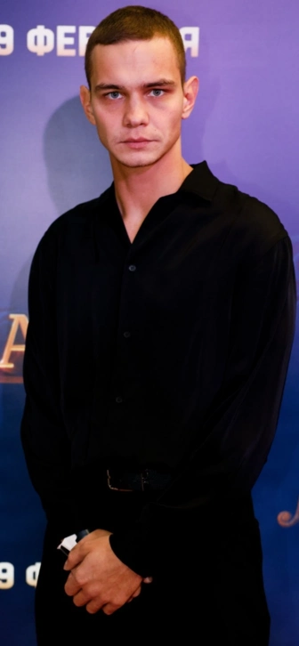 Слава Копейкин из «Слова пацана» рассказал о личном: «В телефоне меня любят, а дома я один» Слава Копейкин из «Слова пацана» рассказал о личном: «В телефоне меня любят, а дома я один»