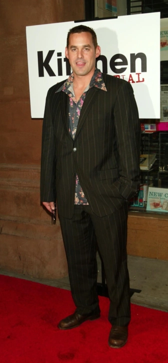 Скончался звезда сериала «Баффи — истребительница вампиров» Николас Брендон Скончался звезда сериала «Баффи — истребительница вампиров» Николас Брендон