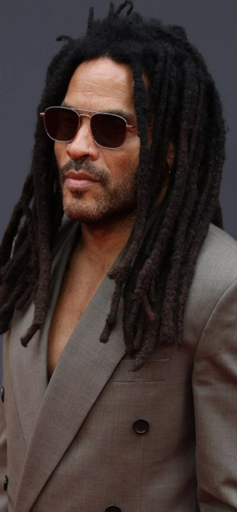 Ленни Кравитц предстанет в образе злодея в игре про молодого Джеймса Бонда Ленни Кравитц предстанет в образе злодея в игре про молодого Джеймса Бонда