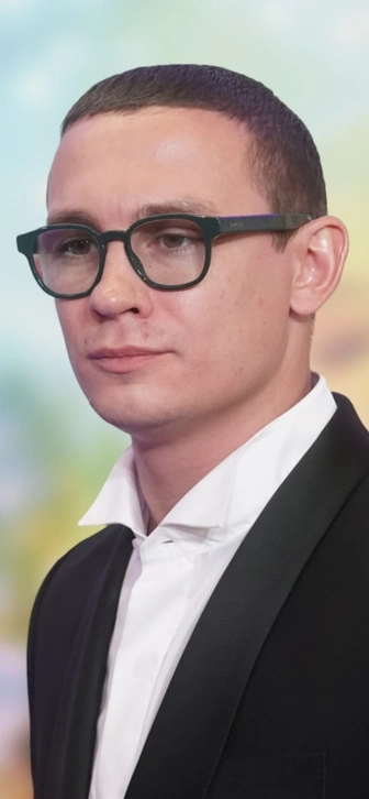 Никита Кологривый готовится к запуску певческой карьеры