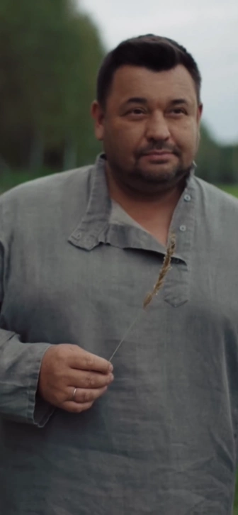 Сергей Жуков выпустил клип на свою первую фолк-песню Сергей Жуков выпустил клип на свою первую фолк-песню