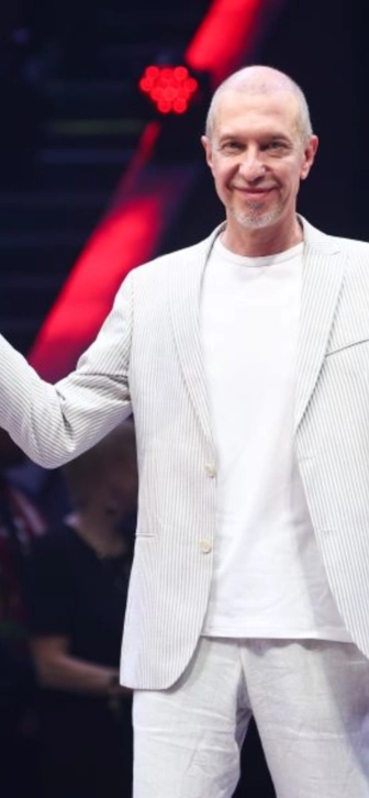 Музыкальный критик Соседов призвал вернуть на эстраду песни о матерях