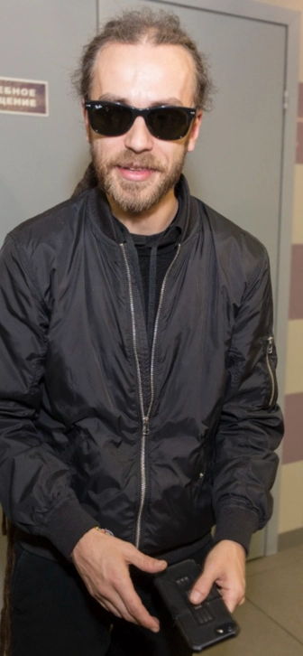 Сын Децла развеял миф о своем богатом детстве