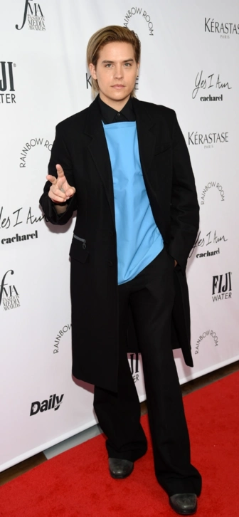 Актер Дилан Спроус задержал грабителя в своем доме в Лос-Анджелесе