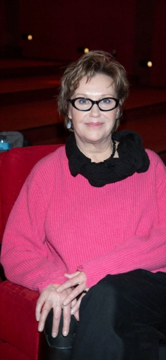 Розанова объяснила, почему не грустит из-за смерти партнера по «Интердевочке» Шиловского Розанова объяснила, почему не грустит из-за смерти партнера по «Интердевочке» Шиловского