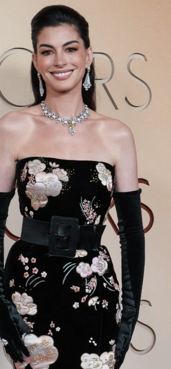 Энн Хэтэуэй призналась, что у нее психическое расстройство