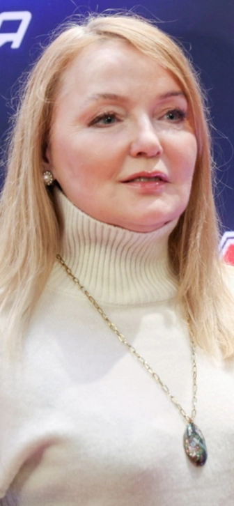 Лариса Вербицкая показала редкое фото со взрослым сыном-юристом