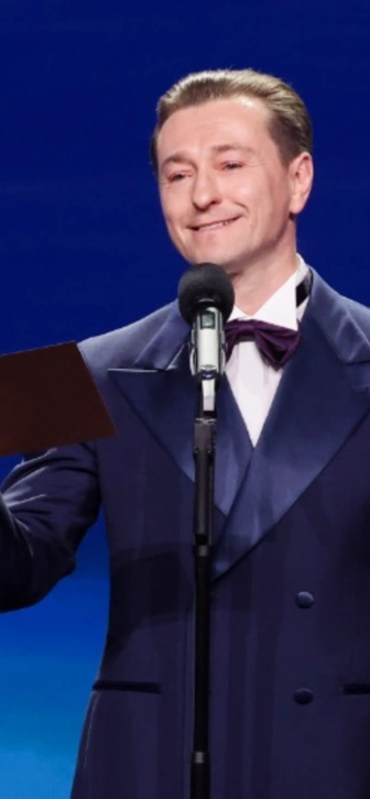 Сергей Безруков прокомментировал романтизацию сериала «Бригада»